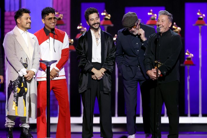 Ricardo Montaner ganó su primer Latin Grammy por el tema «Dios así lo quiso»