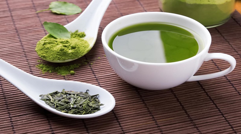 Recomiendan tomar té verde para reducir el colesterol y triglicéridos 