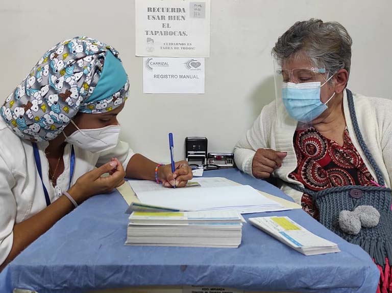 Venezolanos podr�n sacar su certificado de vacunaci�n digital para viajar