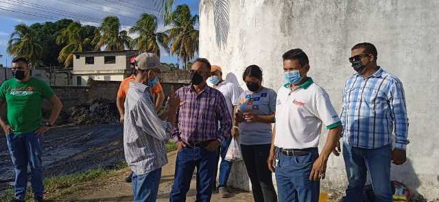 En Guamachal tenían 12 años con el colector de aguas negras caído y el alcalde Ramón Piñango le dio solución 