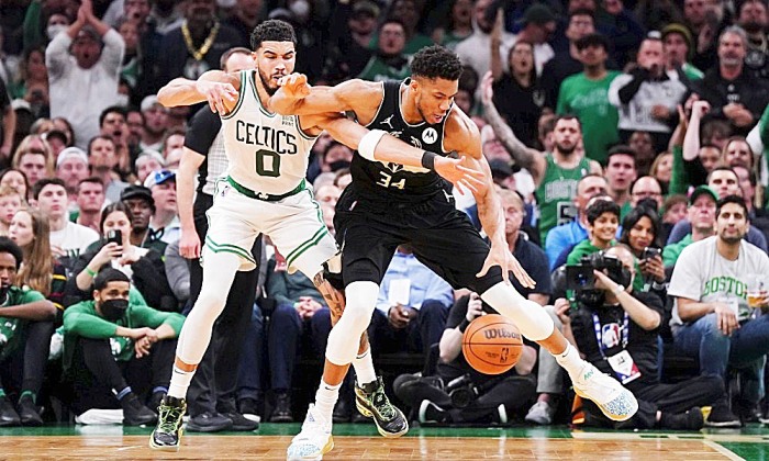 Celtics de Boston despidieron al campeón vigente de la NBA