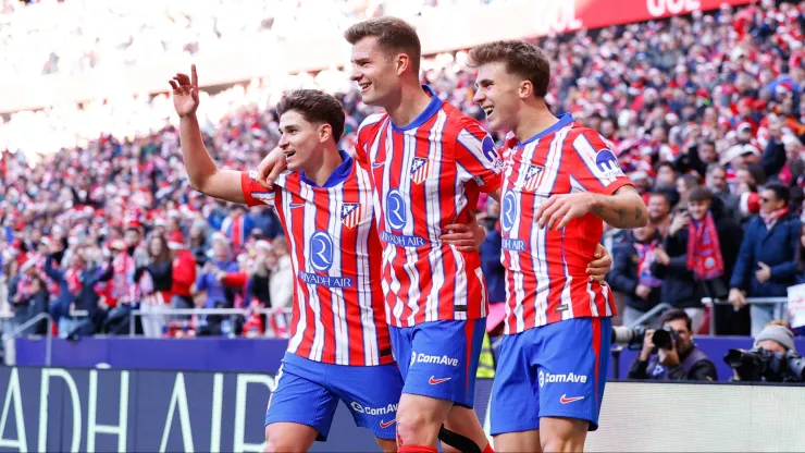 Atlético de Madrid ganó con lo justo y empató la punta en España 