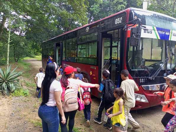 Bus Guárico movilizó alegría en el Plan Vacacional Guárico Te Recrea 2023
