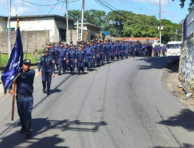 Poliguárico dijo presente en marcha Cívico-Militar y Policial en defensa del Esequibo