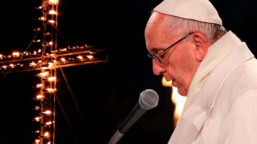 Papa Francisco es el autor del viacrucis que se rezará este Viernes Santo 2024 en Coliseo