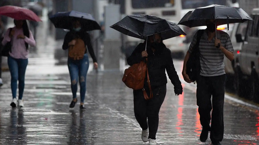 Pérez Ampueda: Este sábado comienza la temporada ciclónica que incrementará las lluvias en el país
