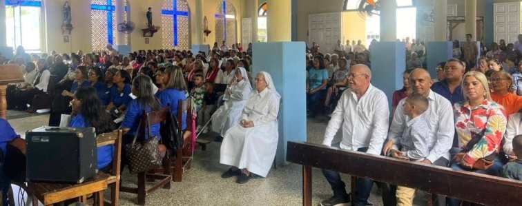 Feligreses celebraron a la Virgen Nuestra Señora de la Merced, patrona de Las Mercedes del Llano 