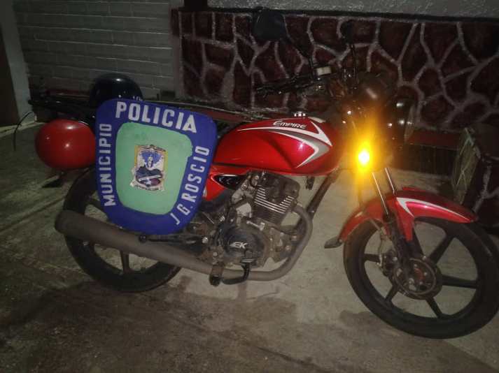 Poliroscio retuvo motocicleta solicitada 